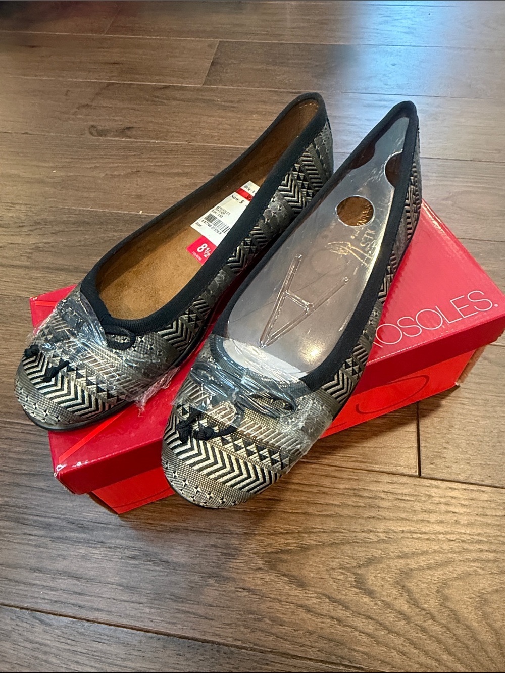 Aerosoles Teashop Ballet Flat, Black Tan Combo Size 8.5 - C50-002